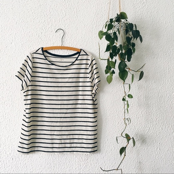 LOFT Tops - Scallop Striped T-Shirt